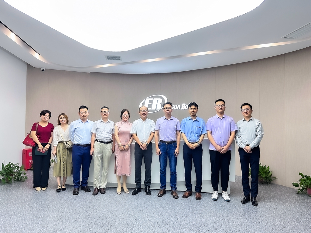 熱烈歡迎EPSON愛普生深石明宏總裁一行蒞臨鎰升機器人參觀！